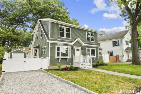 236 Housatonic Dr, Milford, CT 06460