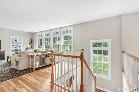 Entry Way - 4 Founders Way, Monroe, CT 06468 photo 4 of 4