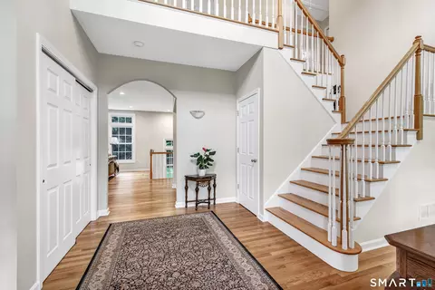 Entry Way - 4 Founders Way, Monroe, CT 06468 photo 1 of 4