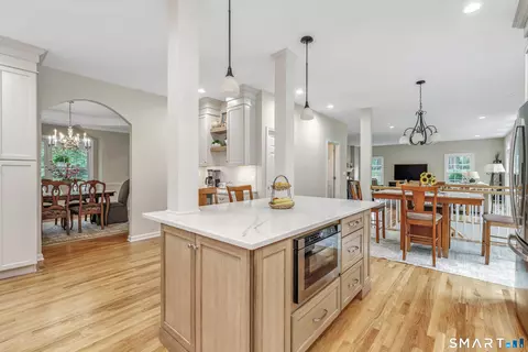 Kitchen - 4 Founders Way, Monroe, CT 06468 photo 3 of 5