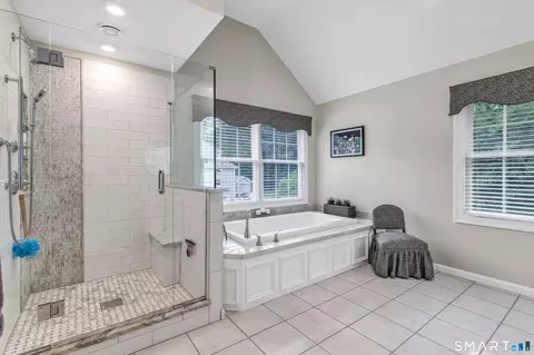 Bath - 4 Founders Way, Monroe, CT 06468 photo 2 of 3