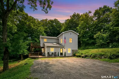106 Sprain Brook Rd, Woodbury, CT 06798