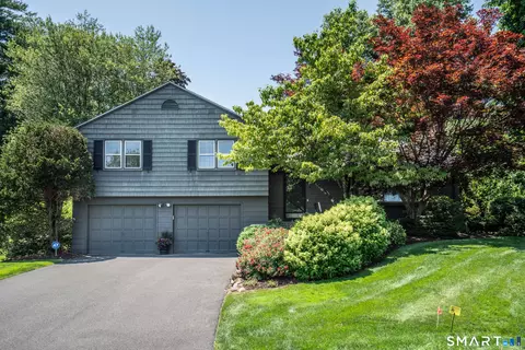 15 Day Rd, West Hartford, CT 06117