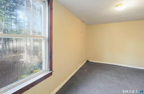 Bedroom - 383 Putnam Pike, Killingly, CT 06241 photo 8 of 17