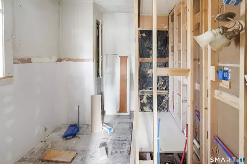 Bath - 383 Putnam Pike, Killingly, CT 06241 photo 3 of 3