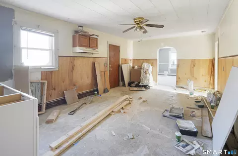 Living - 383 Putnam Pike, Killingly, CT 06241 photo 5 of 6