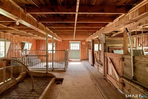 Entry Way - 295 Smith Hill Rd, Colebrook, CT 06021 photo 4 of 4
