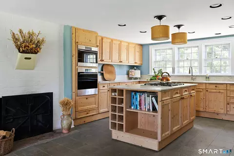 Kitchen - 295 Smith Hill Rd, Colebrook, CT 06021 photo 2 of 3