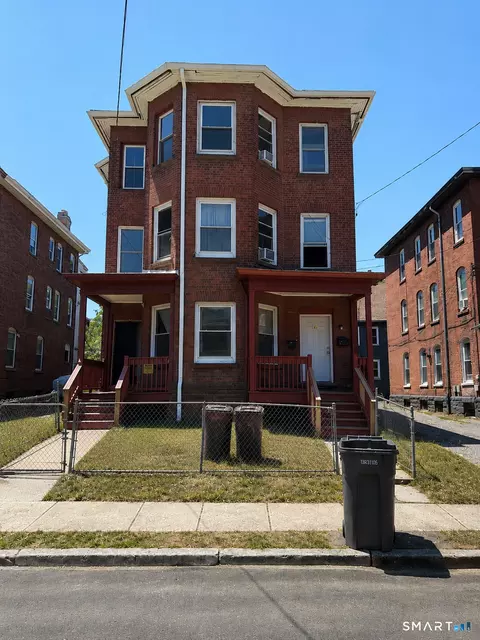 137-139 Babcock St, Hartford, CT 06106