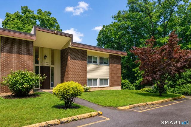 229 Bacon Pond Rd #354, Woodbury, CT 06798