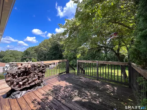 Exterior - 2 Johnnie Ct, Ledyard, CT 06339 photo 3 of 5