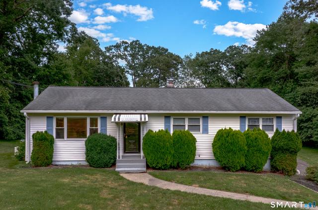 15 Fawn Hill Rd, Shelton, CT 06484