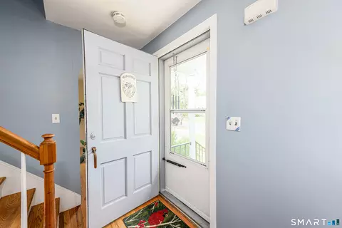 Entry Way - 50 Albert Rd, Hamden, CT 06514 photo 1 of 2