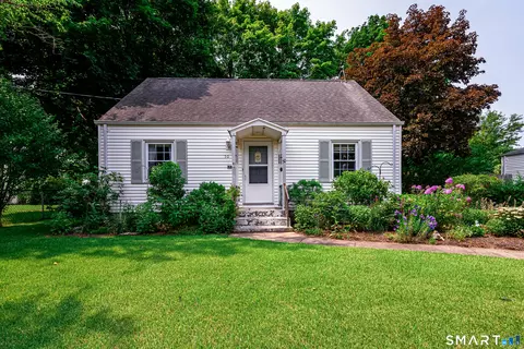 Exterior - 50 Albert Rd, Hamden, CT 06514 photo 5 of 6