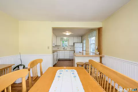 Dining - 50 Albert Rd, Hamden, CT 06514 photo 3 of 3