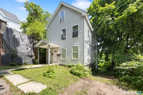 2 Hazel St, Waterbury, CT 06704