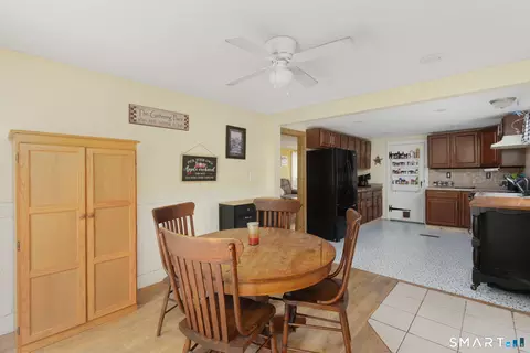 Dining - 304 Norwich Rd, Plainfield, CT 06374 photo 3 of 5