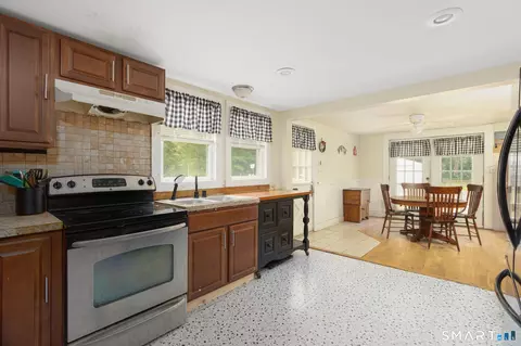 Kitchen - 304 Norwich Rd, Plainfield, CT 06374 photo 1 of 3