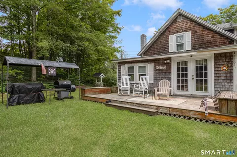 Exterior - 304 Norwich Rd, Plainfield, CT 06374 photo 5 of 11