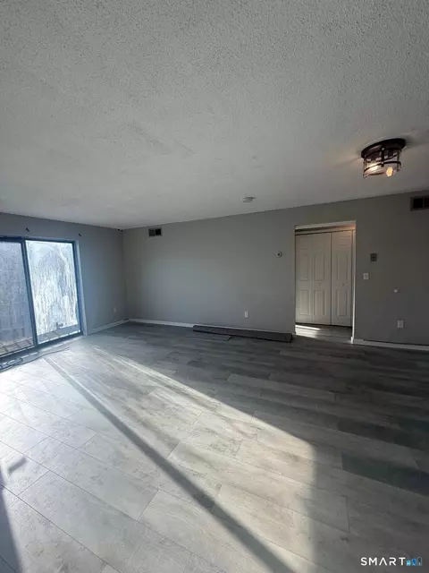 74 Main St #C3, Windsor Locks, CT 06096 photo 11