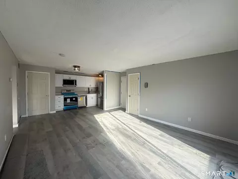74 Main St #C3, Windsor Locks, CT 06096 photo 10