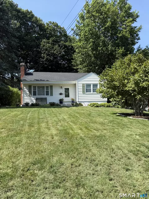 320 Beechwood Rd, West Hartford, CT 06107