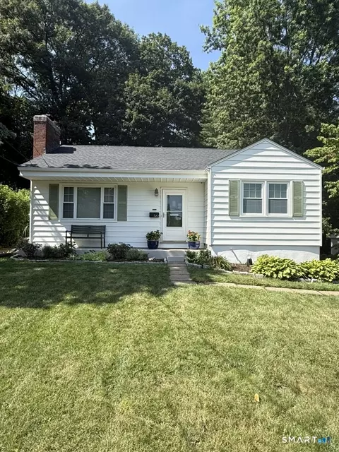 320 Beechwood Rd, West Hartford, CT 06107