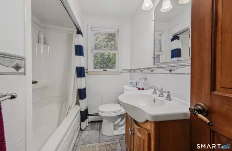 Bath - 75 Mullen Hill Rd, Windham, CT 06280 photo 1 of 2