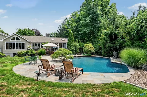 29 Old Logging Rd, Stamford, CT 06903
