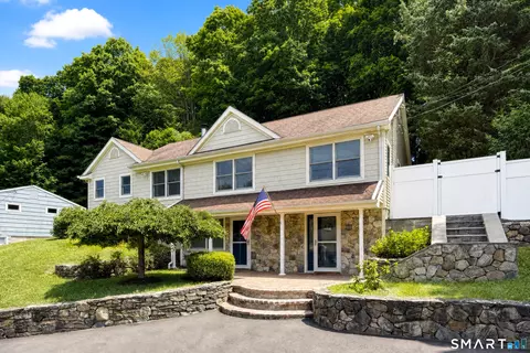 30 Maple Ave Ext, Bethel, CT 06801