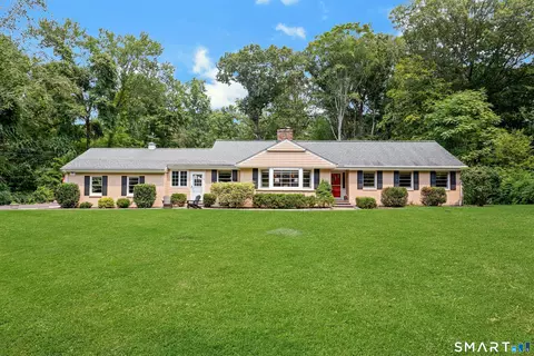 160 Eden Rd, Stamford, CT 06907