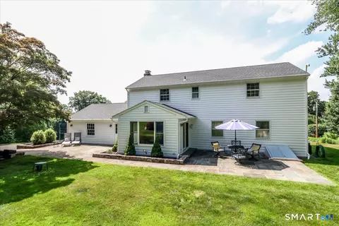 Exterior - 21 White Pine Dr, Brookfield, CT 06804 photo 4 of 10