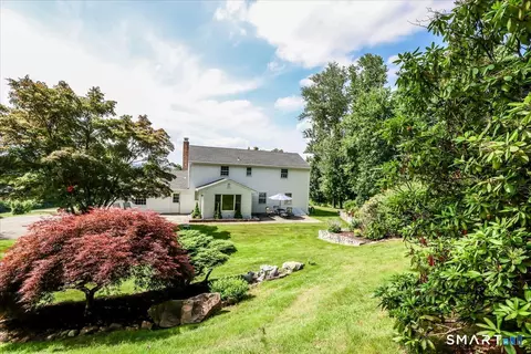 Exterior - 21 White Pine Dr, Brookfield, CT 06804 photo 5 of 10