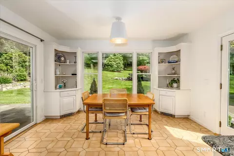 Dining - 21 White Pine Dr, Brookfield, CT 06804 photo 3 of 5