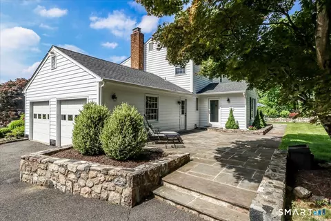 Exterior - 21 White Pine Dr, Brookfield, CT 06804 photo 3 of 10