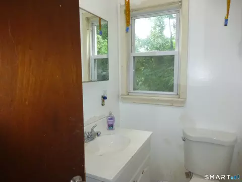 Bath - 1008 Windham Rd, Windham, CT 06266 photo 2 of 2