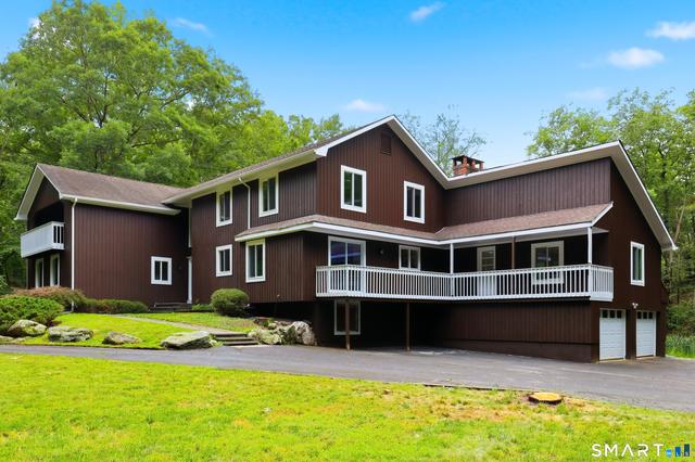 21 Deepwood Rd, Weston, CT 06883