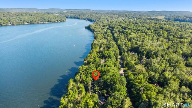 208 E Hyerdale Dr, Goshen, CT 06756