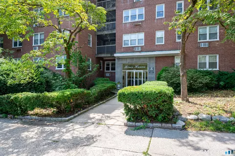 54 W North St #422, Stamford, CT 06905