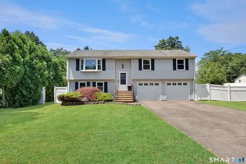 6 Abar Ln, South Windsor, CT 06074