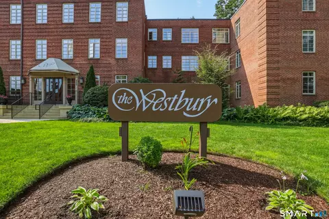 869 Farmington Ave #104, West Hartford, CT 06119