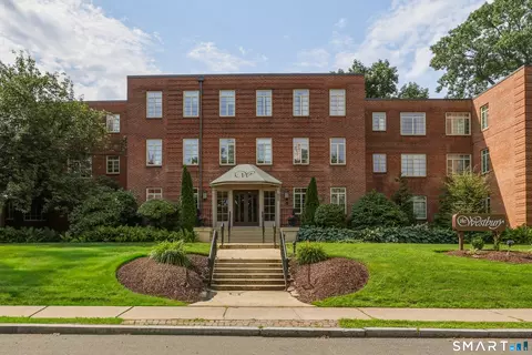 869 Farmington Ave #104, West Hartford, CT 06119