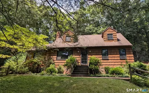 17 E Bucks Rock Rd, New Milford, CT 06776