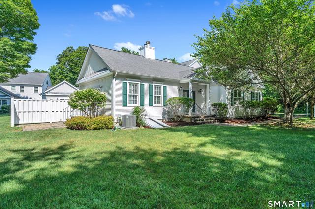 6 Wyckford Ln #6, Old Lyme, CT 06371