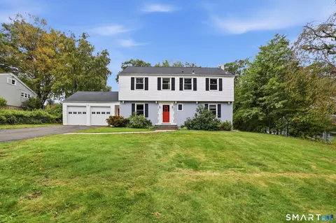 120 Knollwood Dr, New Haven, CT 06515
