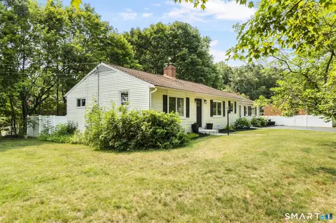 Exterior - 51 Mohawk Dr, Wallingford, CT 06492 photo 6 of 7