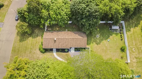 View/Area - 51 Mohawk Dr, Wallingford, CT 06492 photo 2 of 2