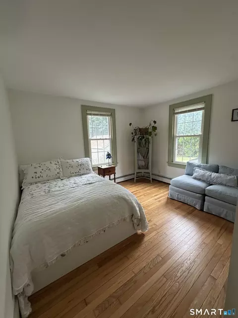 105 Walnut St, Seymour, CT 06483