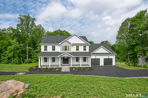 Exterior - 1427 Monroe Tpke, Monroe, CT 06468 photo 1 of 2
