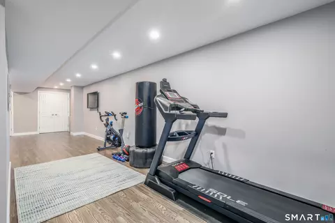 Entry Way - 106 Silver Spring Rd, Wilton, CT 06897 photo 3 of 3